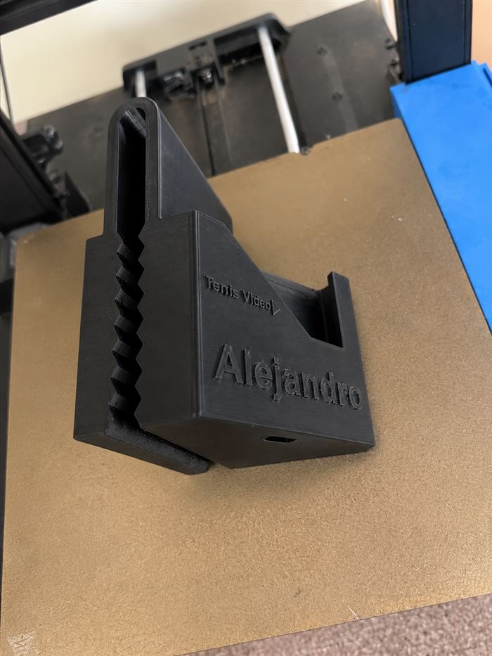 Soporte 3D personalizado entregado a cliente